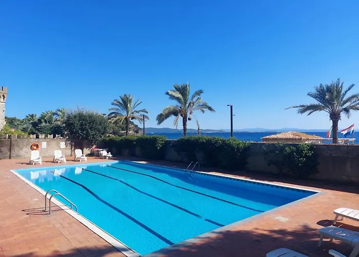 Mare Blu Apartment Cavo